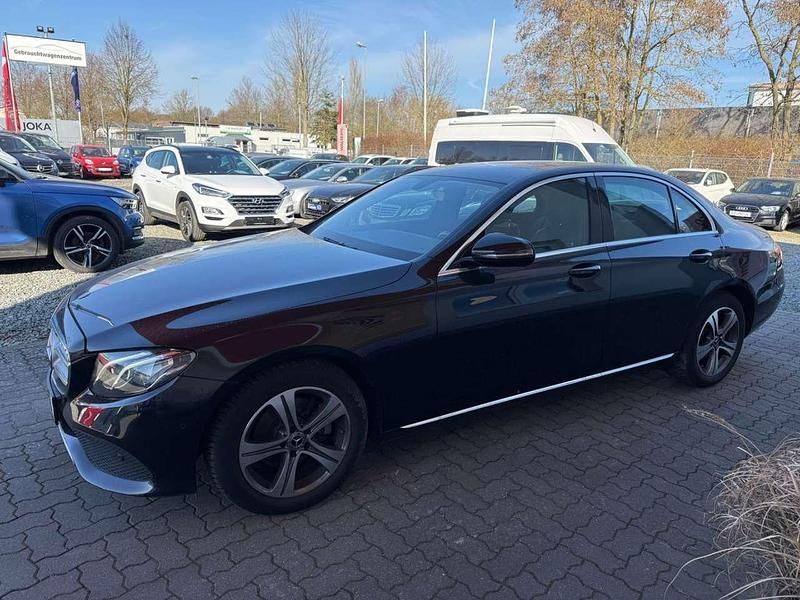 Gebraucht Mercedes E200 150 PS (110 kW) 2018 Schwarz Limousine