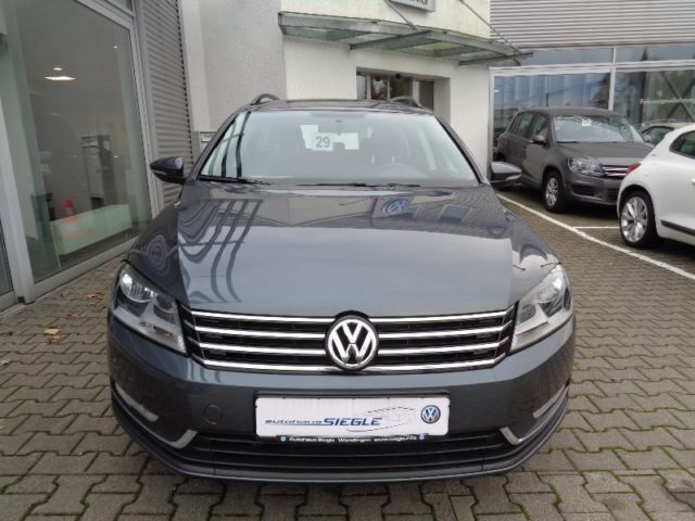 Gebraucht VW Passat 140 PS (102 kW) 2013 Grau metallic Kombi
