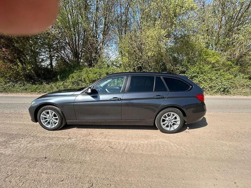 Gebraucht BMW 316 136 PS (100 kW) 2014 Grau Kombi