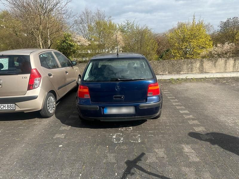 Gebraucht VW Golf IV 75 PS (55 kW) 2000 Blau Limousine