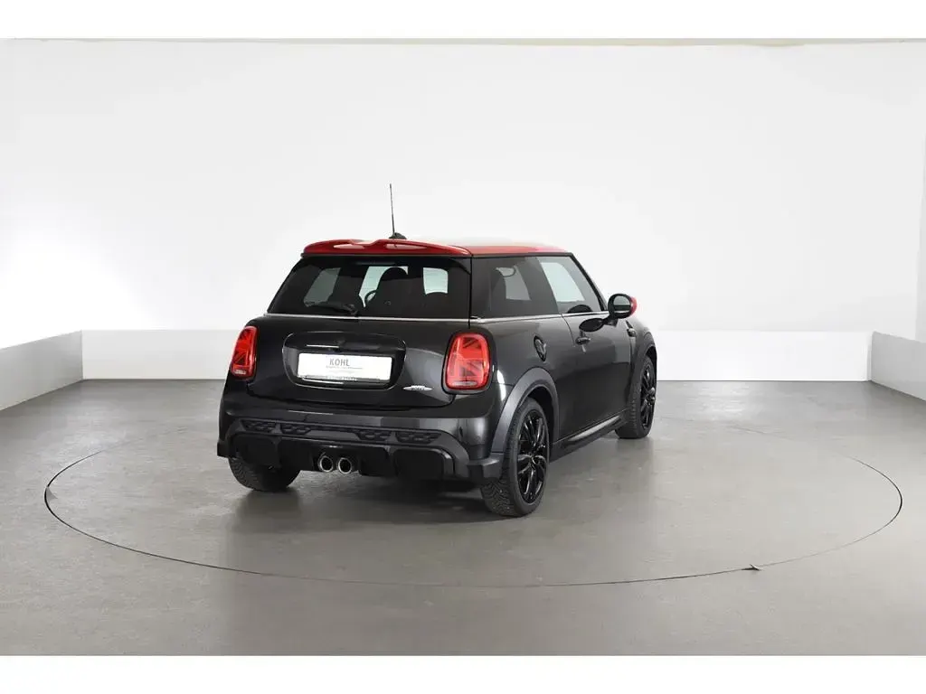 Gebraucht Mini John Cooper Works 231 PS (169 kW) 2023 Schwarz Kleinwagen