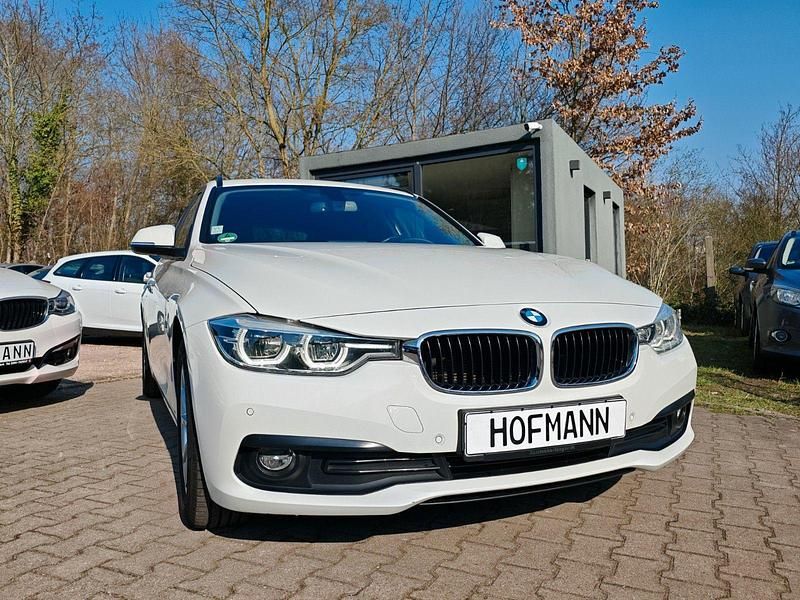 Gebraucht BMW 318 Advantage 150 PS (110 kW) 2018 Weiß Kombi