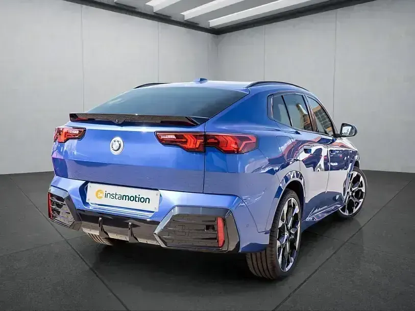 Gebraucht BMW X2 163 PS (119 kW) 2025 Blau SUV