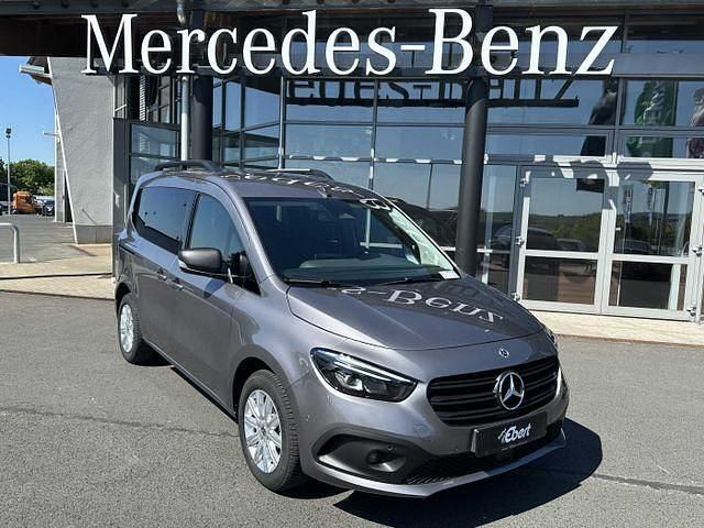 Grau Gebraucht 2023 Mercedes Citan 112 Kombi | 27.490 € (Teuer) - Bild 1/4