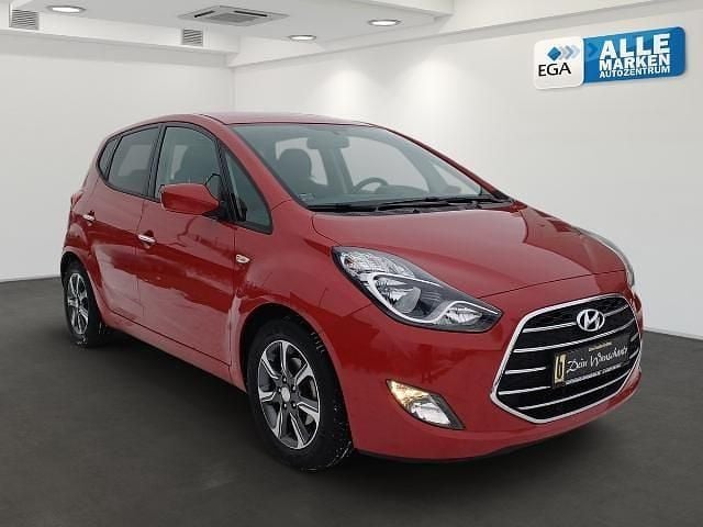 Rot Gebraucht 2019 Hyundai i20 Space Van / Kleinbus | 14.990 € (Etwas zu teuer) - Bild 1/4