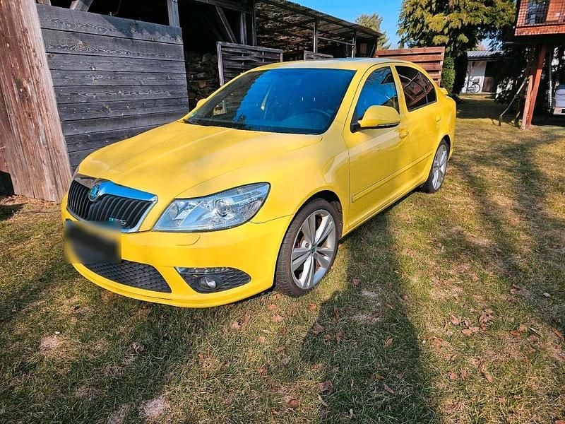 Second-hand Skoda Octavia RS 200 CP (147 kW) 2012 Galben Berlinǎ