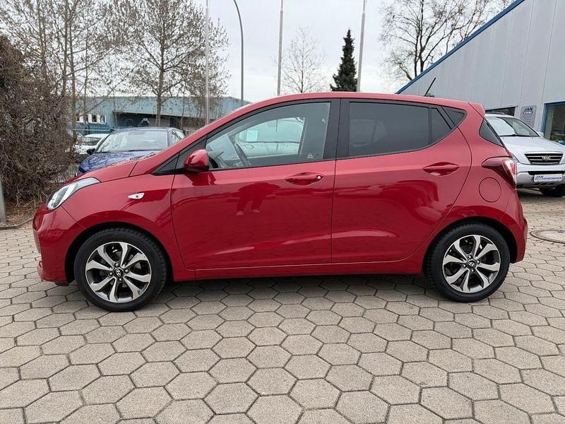 Gebraucht Hyundai i10 YES! 67 PS (49 kW) 2017 Rot Kleinwagen