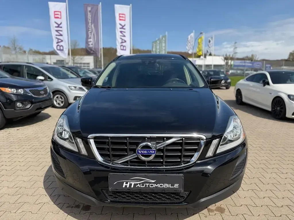 Gebraucht Volvo XC60 Momentum 163 PS (119 kW) 2011 Schwarz SUV