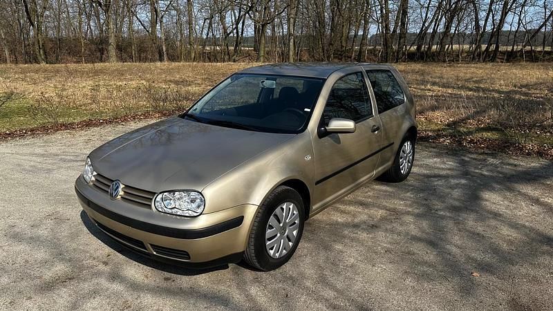 Gebraucht VW Golf IV 75 PS (55 kW) 2002 Andere farben Kleinwagen