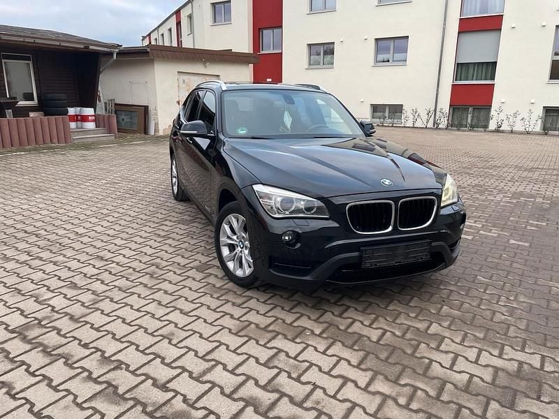 Schwarz Gebraucht 2012 BMW X1 SUV | 9.500 € (Guter Preis) - Bild 1/4