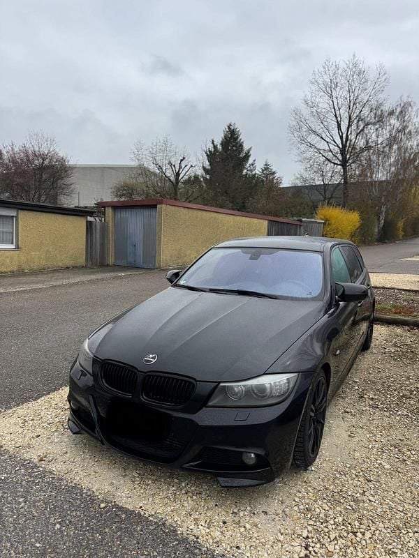Używany BMW 330 M Sport 2010 Czarny Kombi