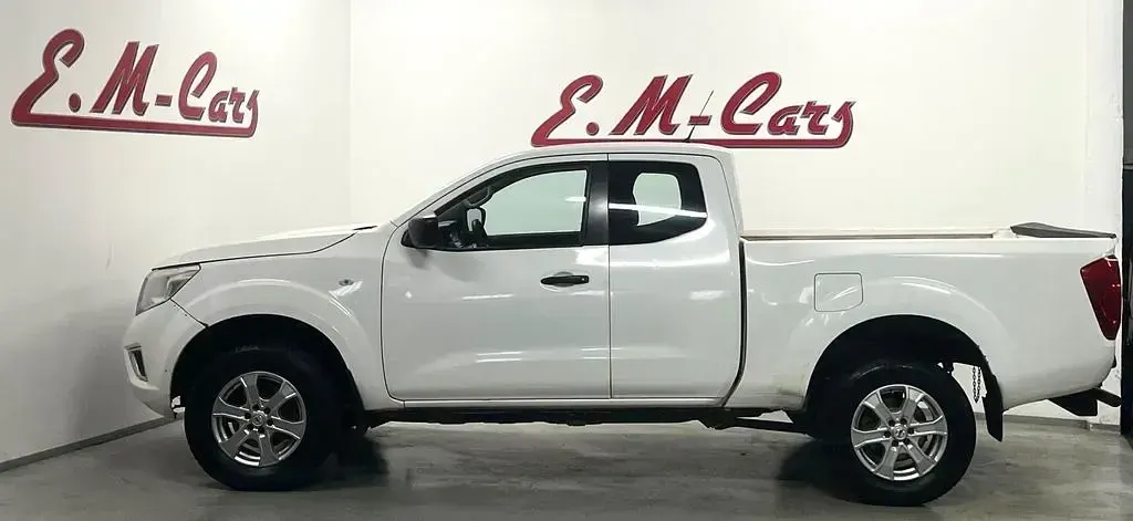 Gebraucht Nissan Navara 163 PS (119 kW) 2021 Weiß Pickup