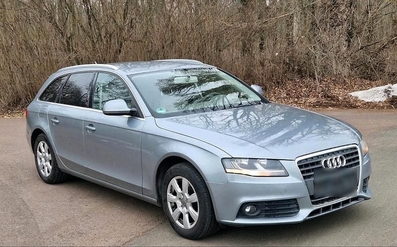 Grau Gebraucht 2010 Audi A4 Kombi | 5.800 € (Superpreis) - Bild 1/4