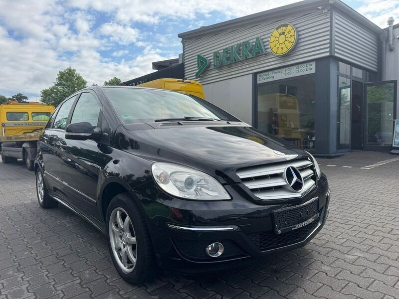 Schwarz Gebraucht 2009 Mercedes B170 Van / Kleinbus | 5.890 € (Etwas zu teuer) - Bild 1/4