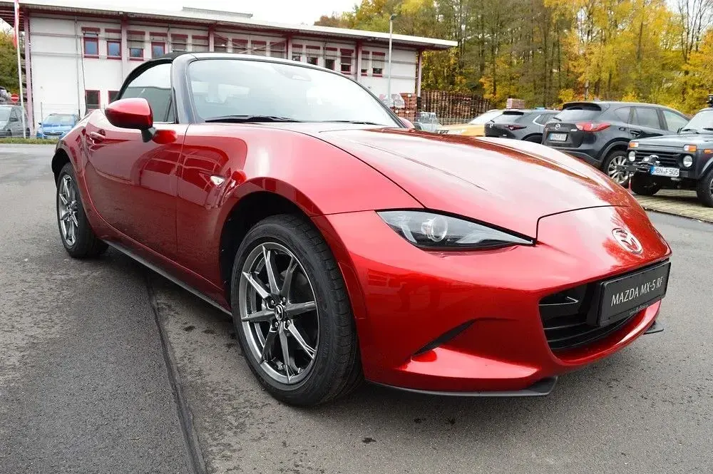 Gebraucht Mazda MX5 Exclusive 132 PS (97 kW) 2026 Magmarot Cabrio