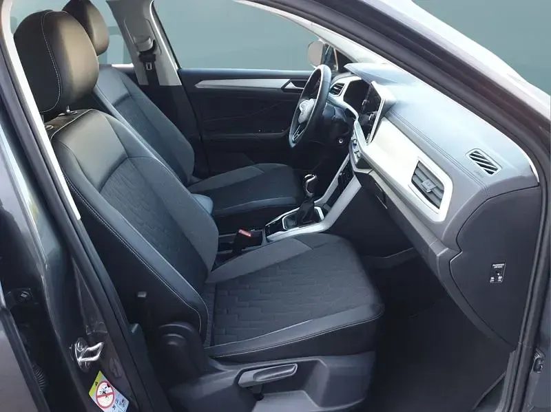 Usata VW T-Roc 116 CV (85 kW) 2025 Grigio SUV