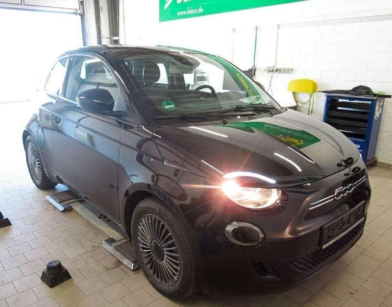 Gebraucht Fiat 500e Icon 86 kW (118 PS) 2022 Schwarz Kleinwagen