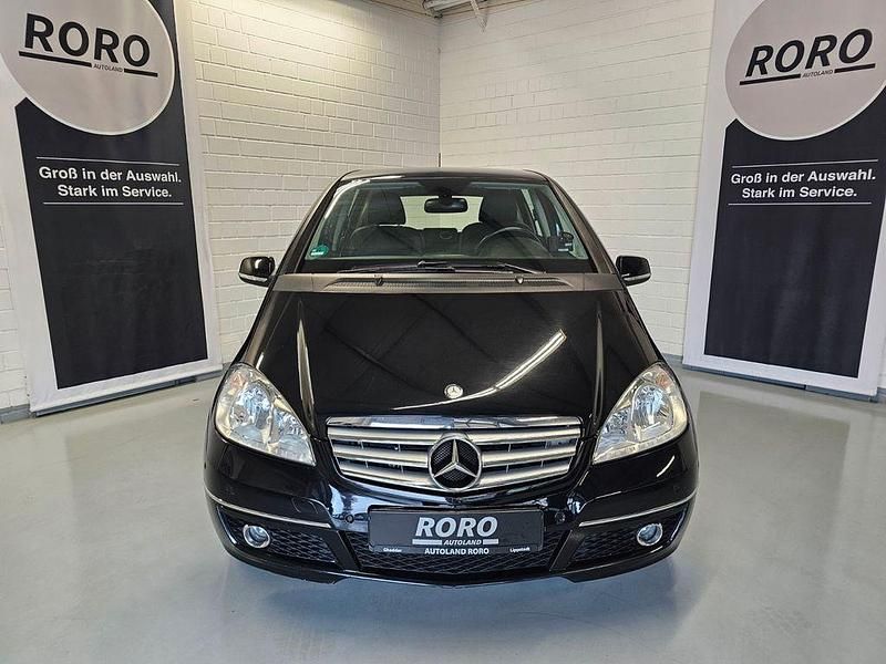 Gebraucht Mercedes A180 Avantgarde 109 PS (80 kW) 2009 Schwarz Limousine