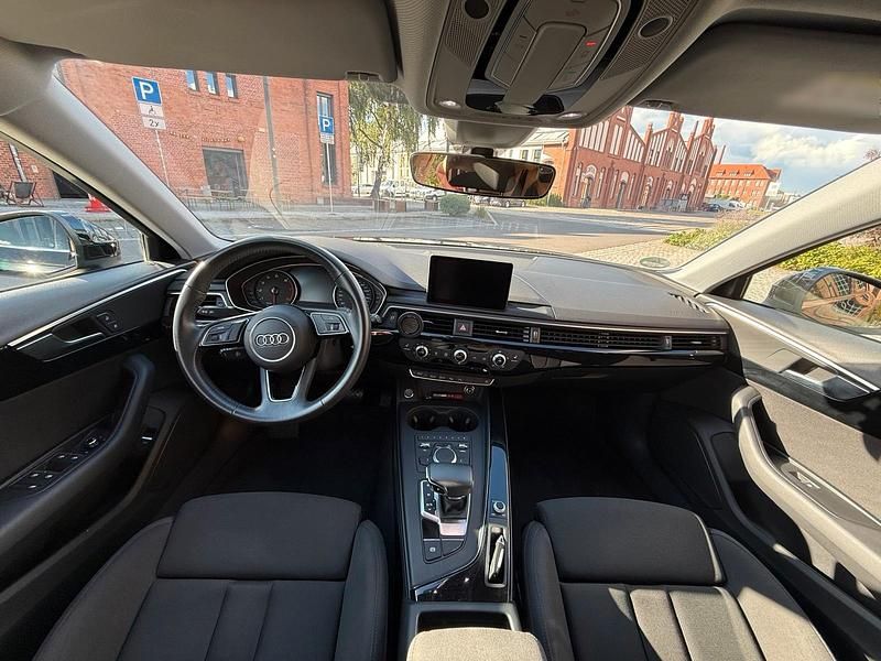 Gebraucht Audi A4 Design 190 PS (139 kW) 2019 Schwarz Kombi