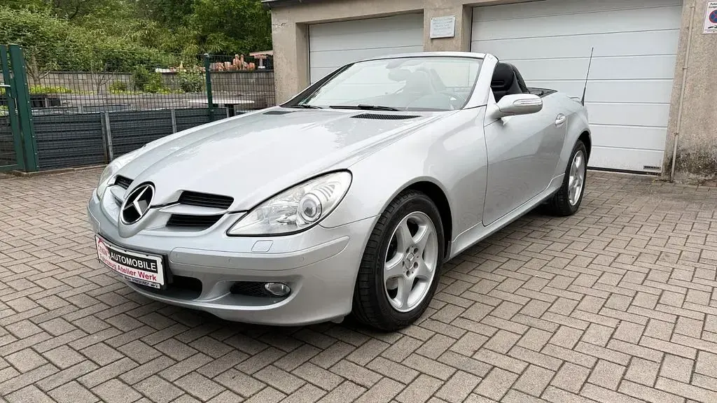 Second-hand Mercedes SLK200 163 CP (119 kW) 2005 Argintiu Cabrio