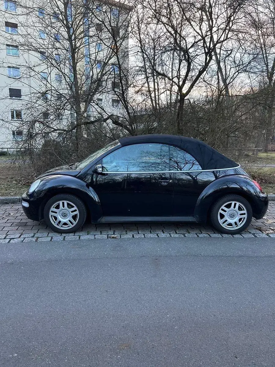 Gebraucht VW New Beetle 75 PS (55 kW) 2003 Schwarz Kleinwagen