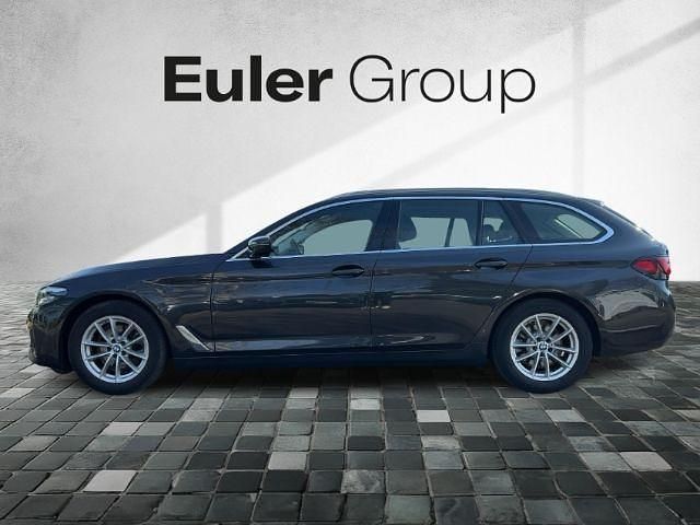 Gebraucht BMW 520 190 PS (139 kW) 2021 Sophistograu brillanteffekt Kombi