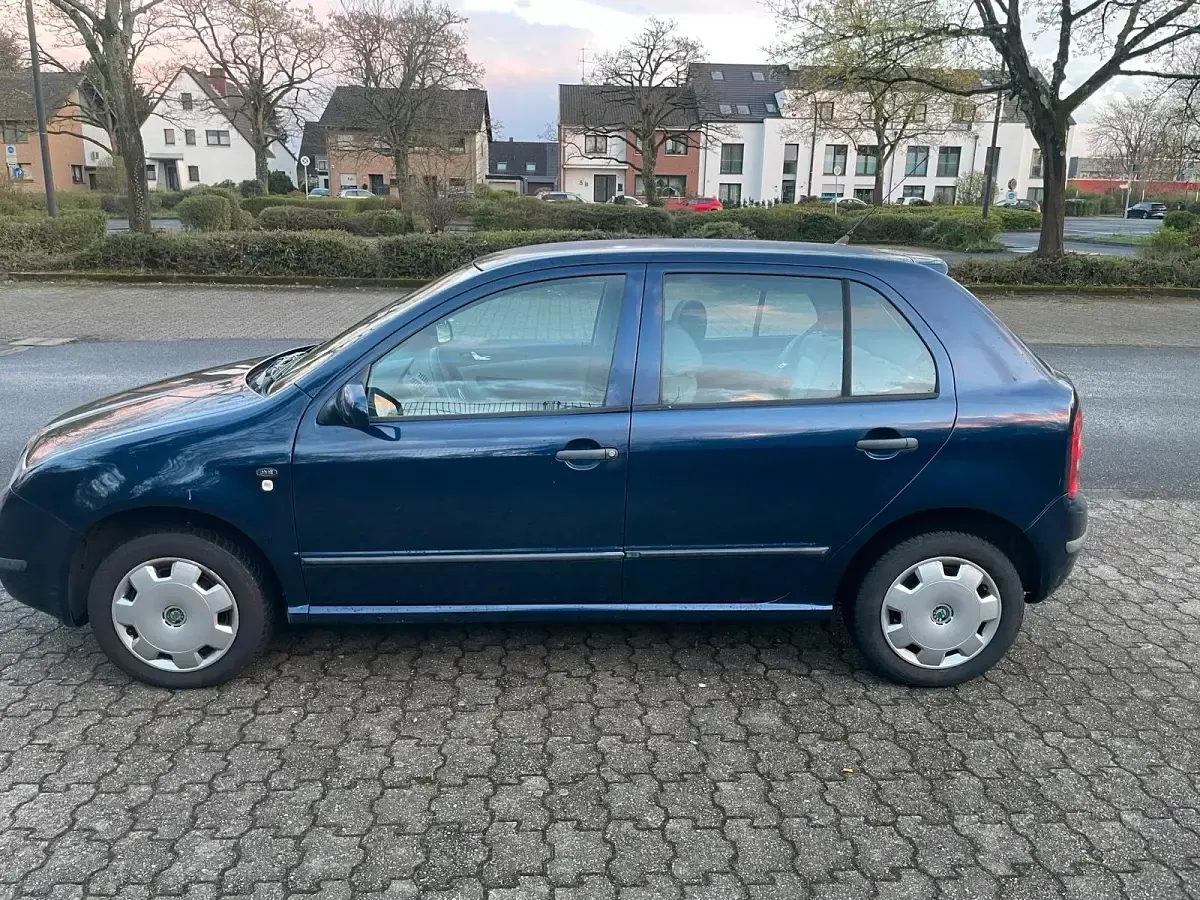 Gebraucht Skoda Fabia 100 PS (73 kW) 2002 Blau Kleinwagen