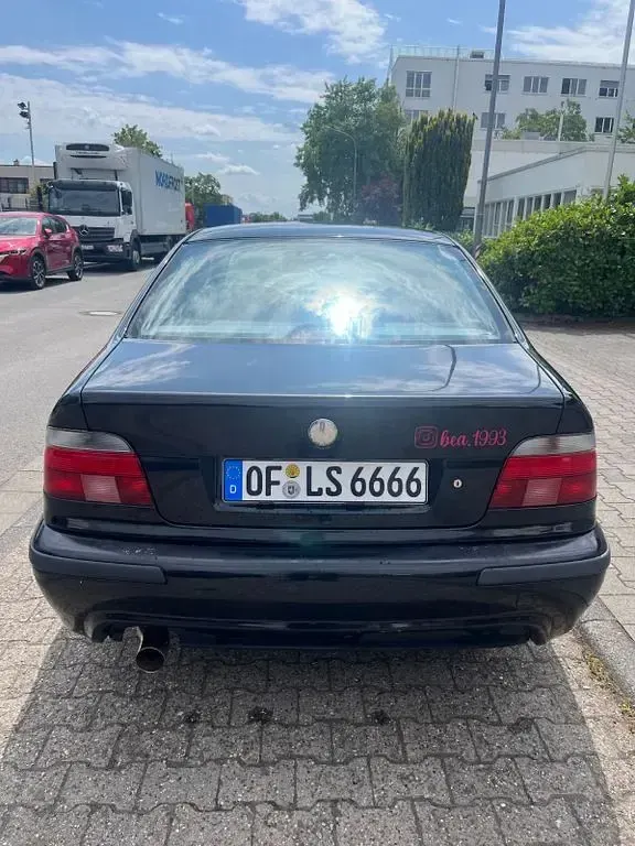 Gebraucht BMW 520 150 PS (110 kW) 1998 Schwarz Limousine