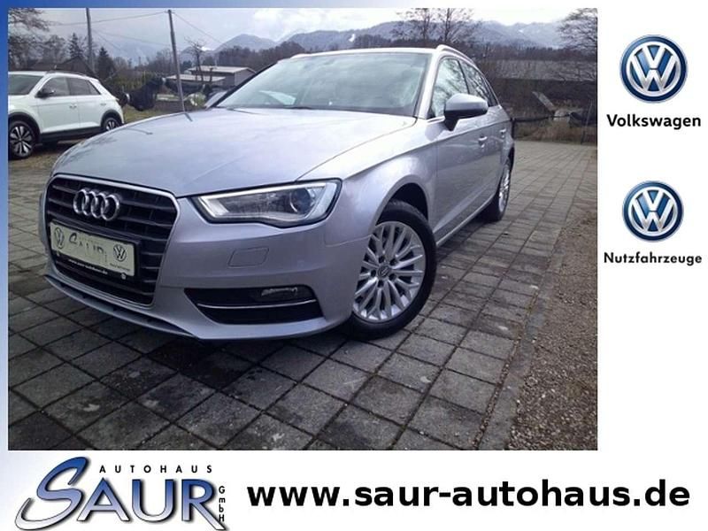 Gebraucht Audi A3 Ambiente 150 PS (110 kW) 2015 Florettsilber metallic Limousine
