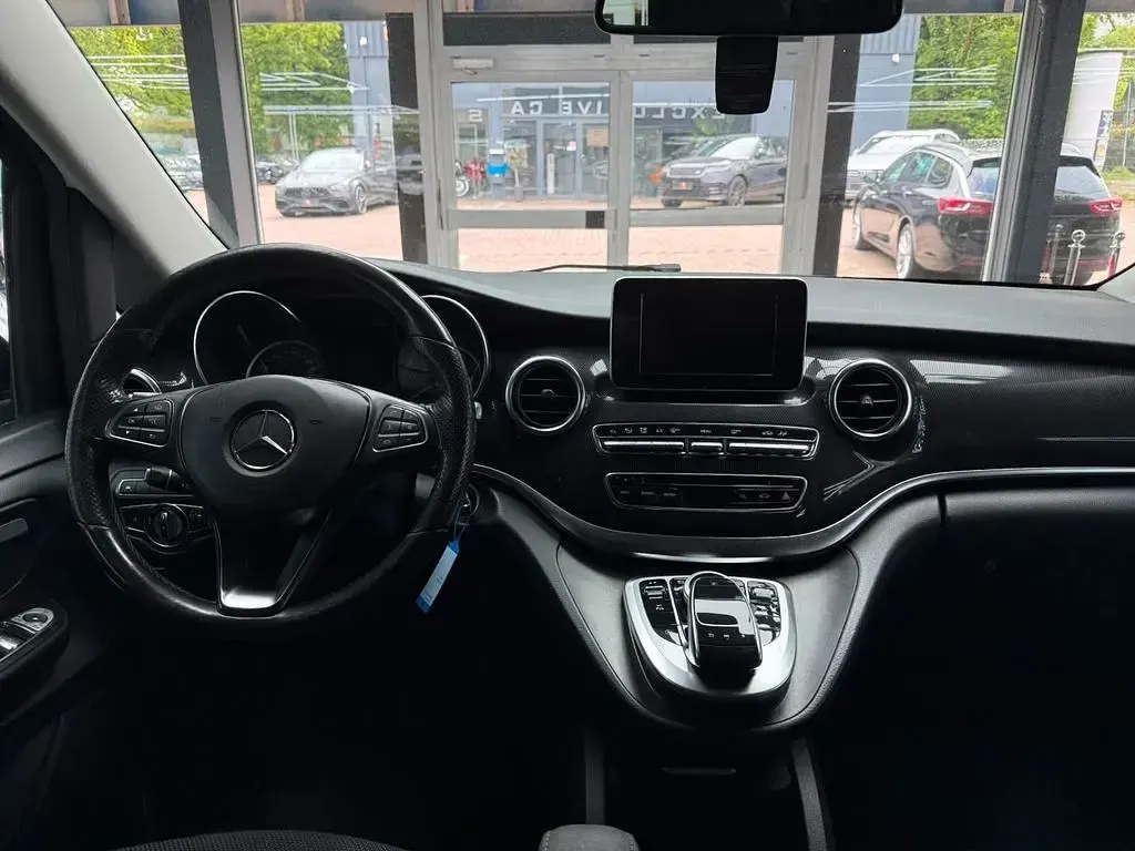 Gebraucht Mercedes V250 Edition 190 PS (139 kW) 2017 Schwarz Van / Kleinbus