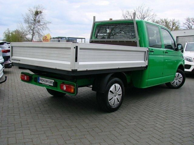Gebraucht VW Transporter 110 PS (80 kW) 2023 Grün Van