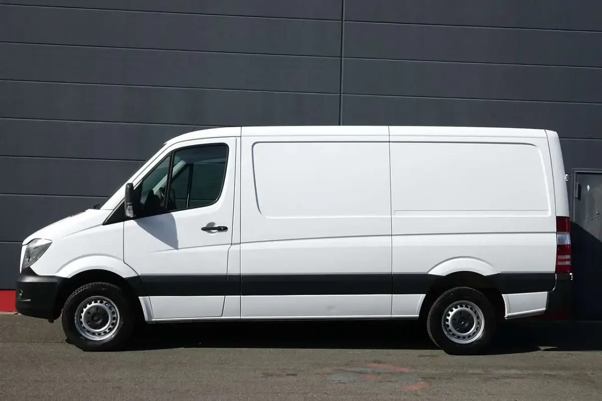 Gebraucht Mercedes Sprinter 163 PS (119 kW) 2018 Arktikweiss Van