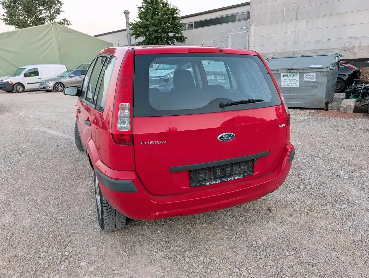 Gebraucht Ford Fusion 68 PS (50 kW) 2005 Rot Kleinwagen
