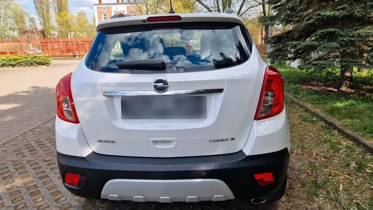 Gebraucht Opel Mokka 140 PS (102 kW) 2012 Weiß SUV