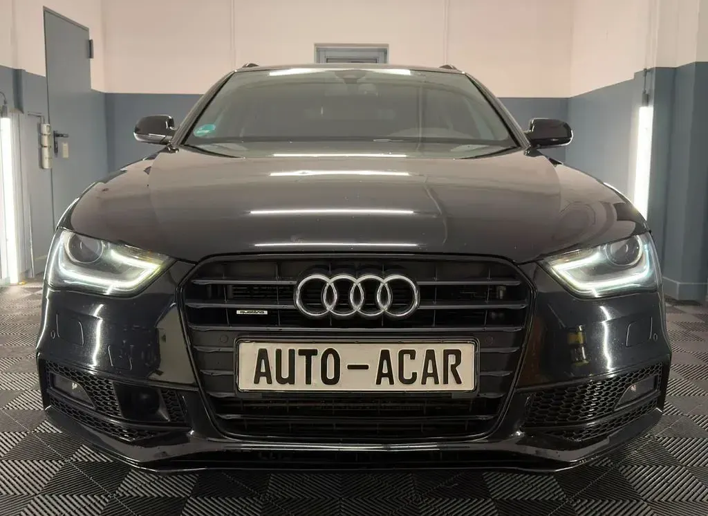 Gebraucht Audi A4 Advanced 245 PS (180 kW) 2014 Schwarz Kombi