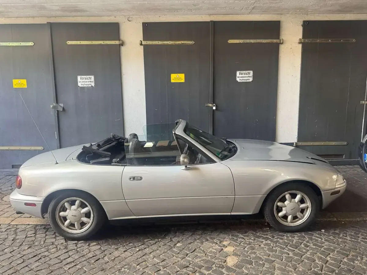 Używany Mazda MX5 116 KM (85 kW) 1991 Srebrny Kabriolet