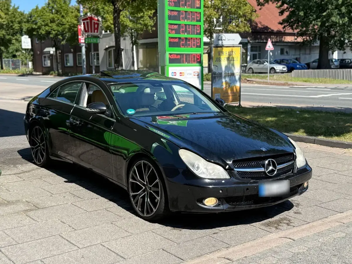 Gebraucht Mercedes 320 305 PS (224 kW) 2008 Schwarz Coupé