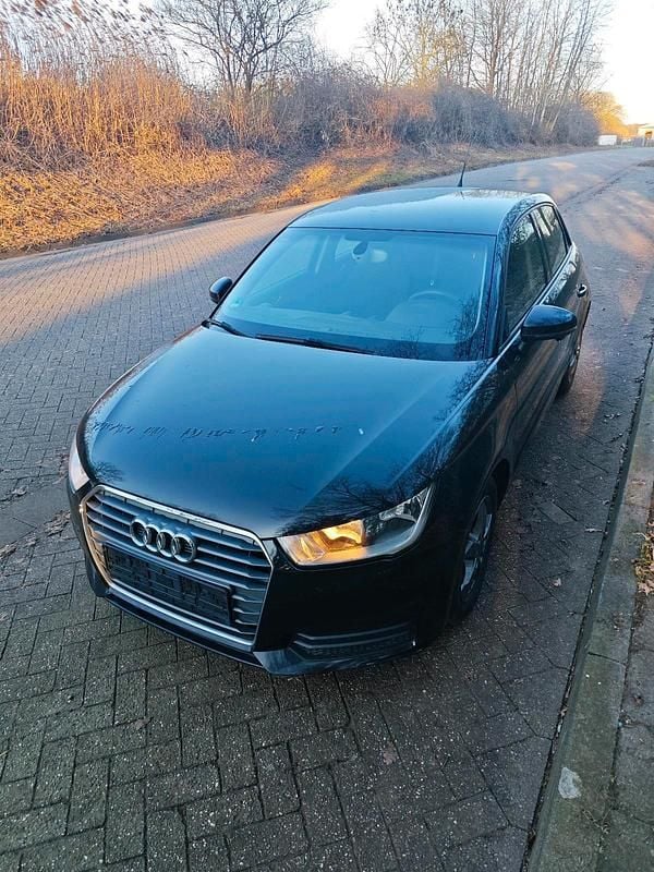 Gebraucht Audi A1 95 PS (69 kW) 2015 Schwarz Kleinwagen