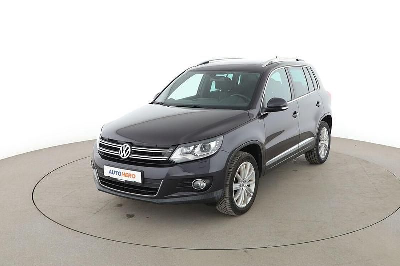 Gebraucht VW Tiguan LOUNGE 140 PS (102 kW) 2015 Schwarz SUV