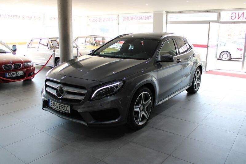 Mountaingrau Gebraucht 2014 Mercedes GLA220 Sport SUV | 17.990 € (Fairer Preis) - Bild 1/4
