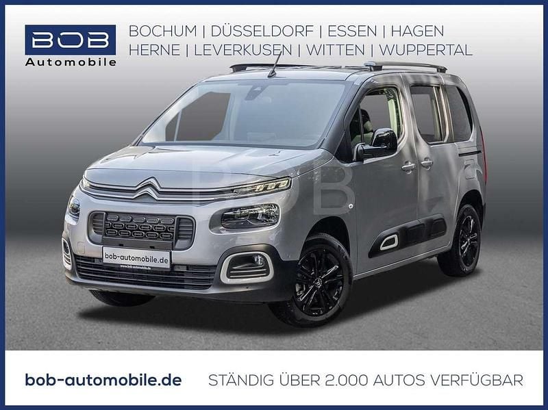 Silber grau (grau) Gebraucht 2023 Citroën Berlingo PureTech Van / Kleinbus | 26.410 € (Fairer Preis) - Bild 1/3