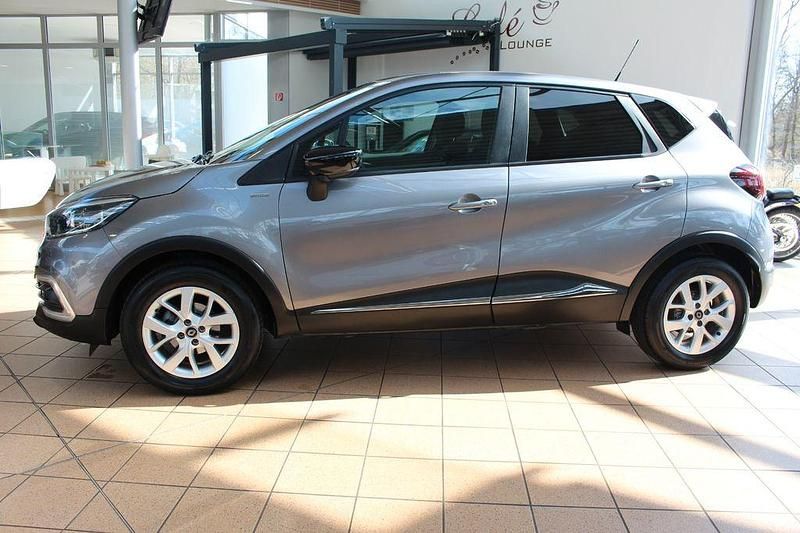 Gebraucht Renault Captur LIMITED 90 PS (66 kW) 2019 Grau SUV