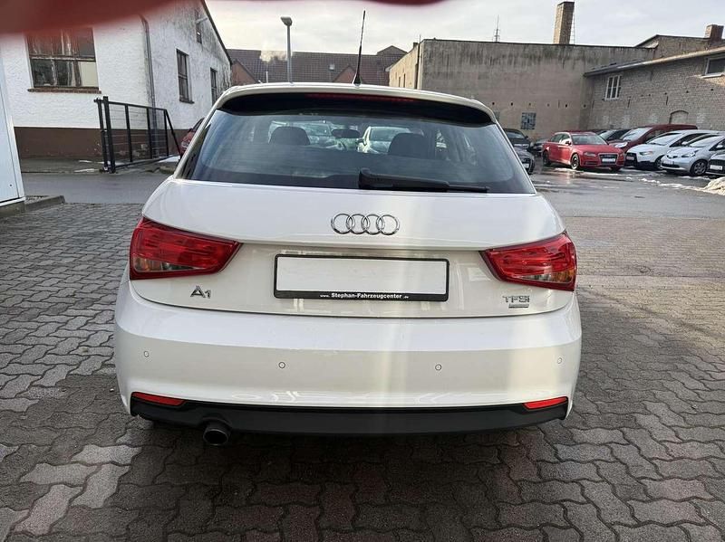 Gebraucht Audi A1 Sport 95 PS (69 kW) 2017 Cortinaweiß Limousine