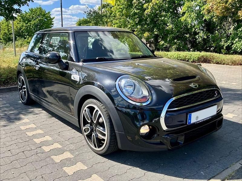 Gebraucht Mini Cooper S 192 PS (141 kW) 2015 Schwarz Kleinwagen