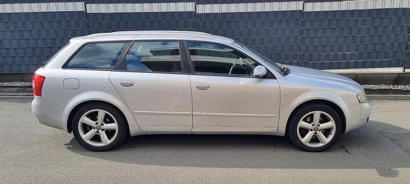 Gebraucht Audi A4 163 PS (119 kW) 2003 Silber Kombi