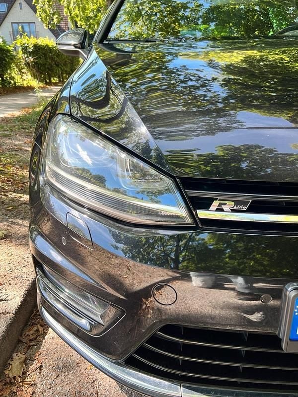 Schwarz Gebraucht 2015 VW Golf VII R-line Kombi | 8.700 € (Fairer Preis) - Bild 1/4