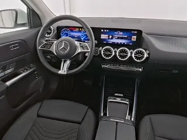 Gebraucht Mercedes EQA250 139 kW (190 PS) 2025 SUV