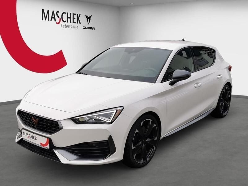 Weiss Gebraucht 2022 Cupra Leon VZ Limousine | 28.440 € (Superpreis) - Bild 1/4