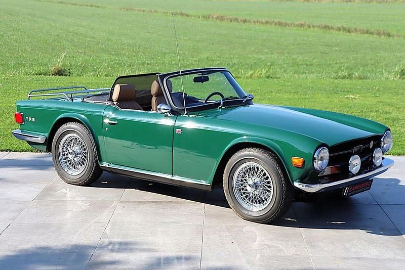Grün Gebraucht 1971 Triumph TR6 Cabrio | 26.500 € - Bild 1/4