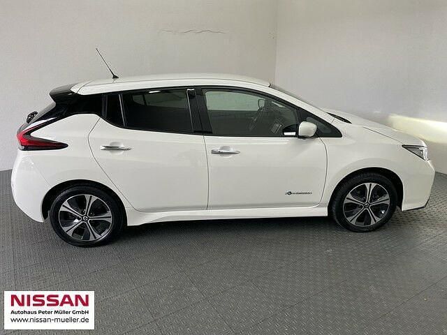 Gebraucht Nissan Leaf N-Connecta 160 kW (218 PS) 2019 Weiß Kleinwagen